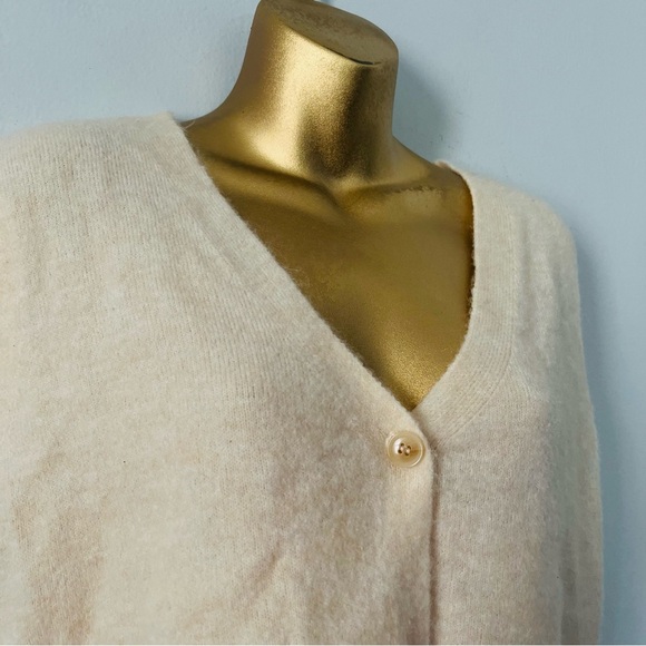 Grace & Mila Cream Sweater - Picture 5 of 5